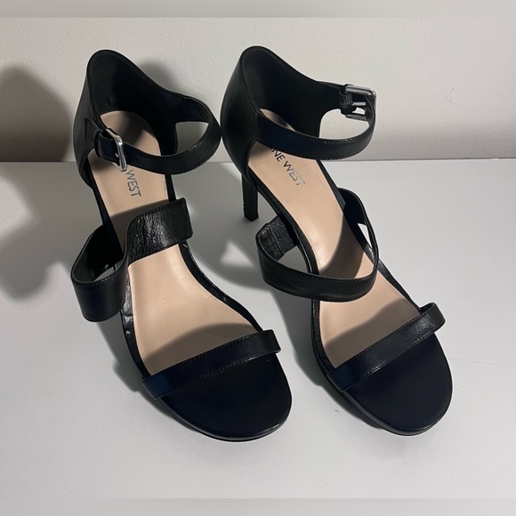 Nine West Strappy Open Toed Heel (Size 10) - Picture 5 of 5